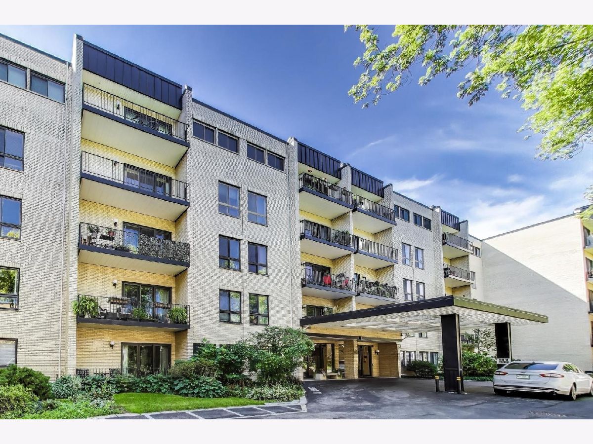  For Sale Oak Park Illinois, 221 Kenilworth Avenue