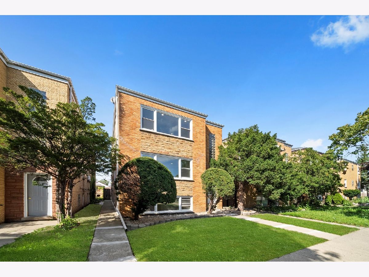 Sold Chicago Illinois, 7062 Diversey