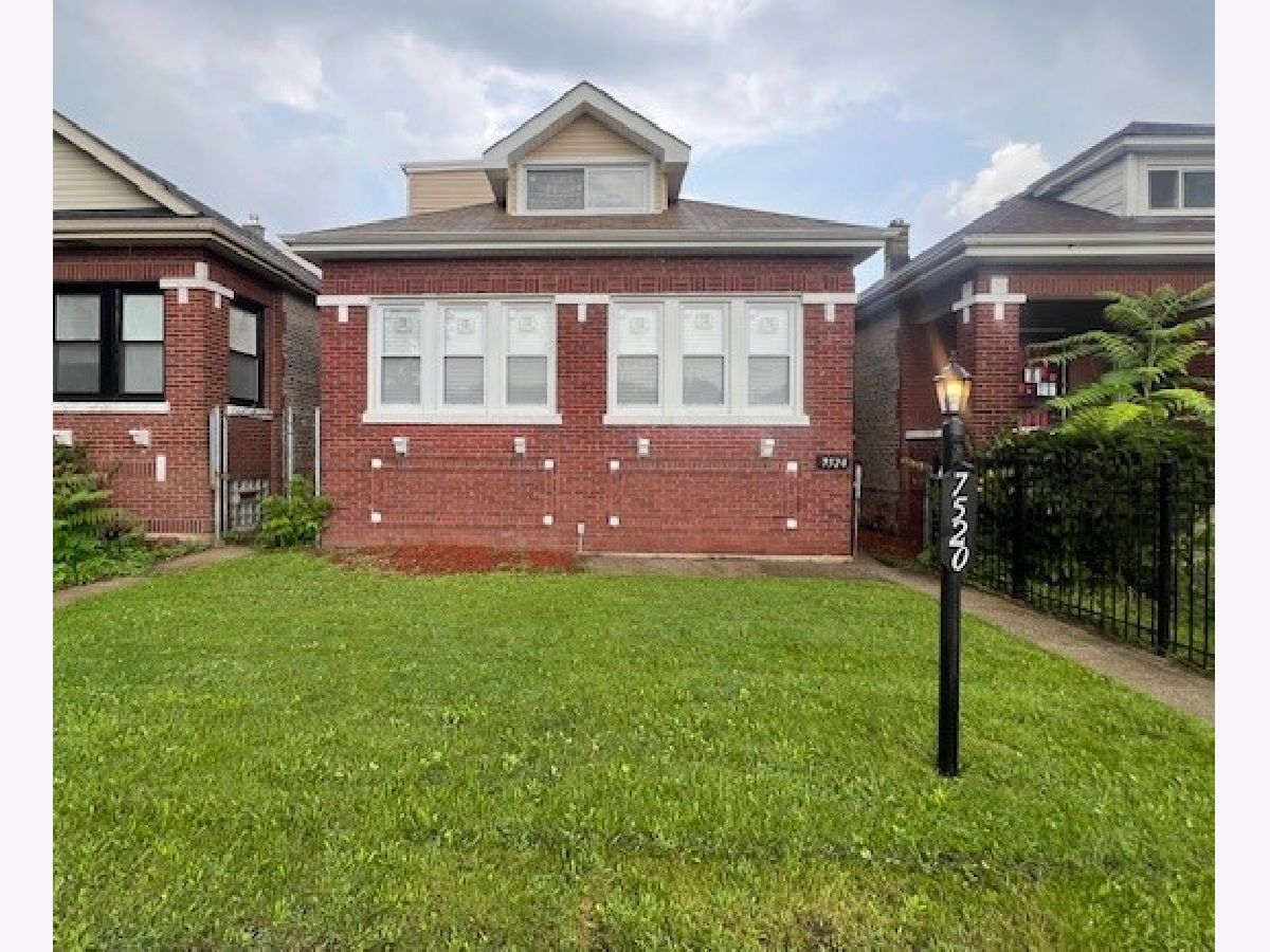  For Sale Chicago Illinois, 7520 Aberdeen Street