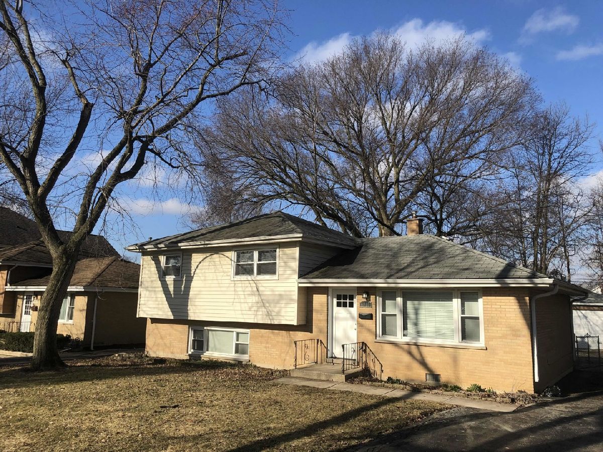  Rented Downers Grove Illinois, 4918 Pershing