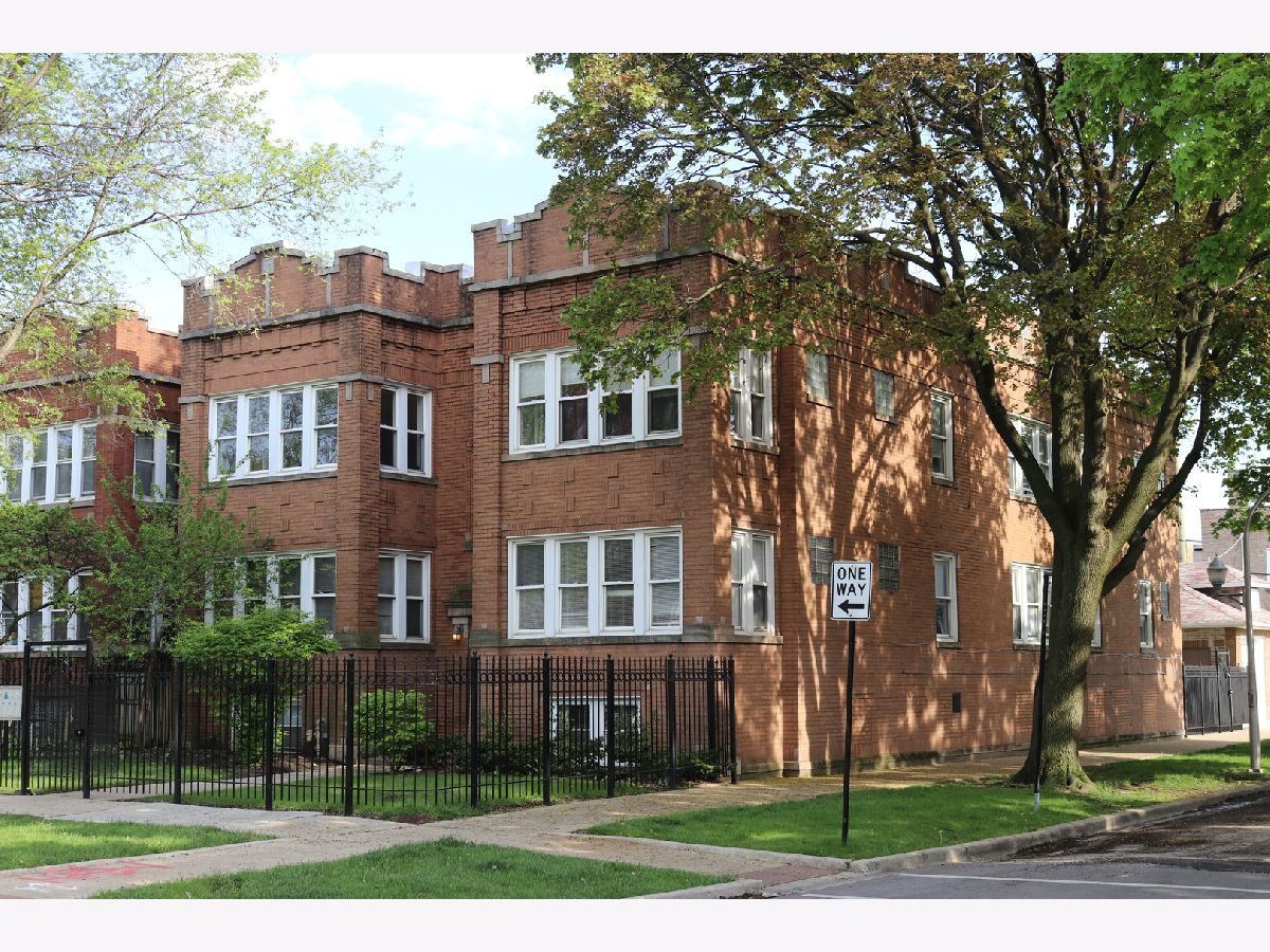 Homes & Condos & Townhomes For Rent Kelvyn Park Chicago Illinois, 4457 Wrightwood