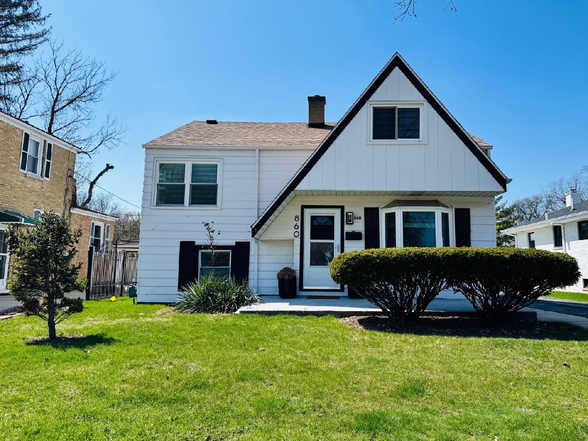Rented Elmhurst Illinois, 860 Spring