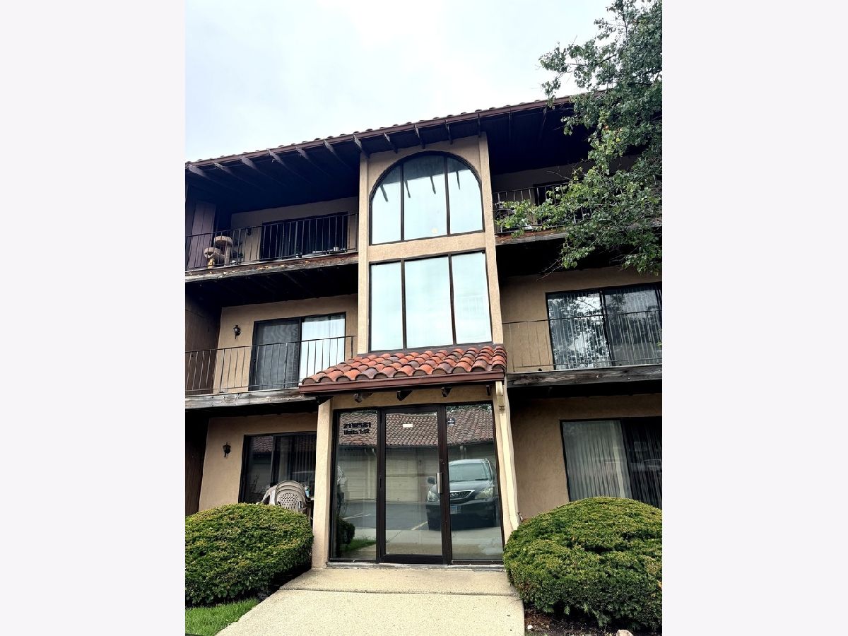 For Rent Lombard Illinois, 21W581 North Ave.