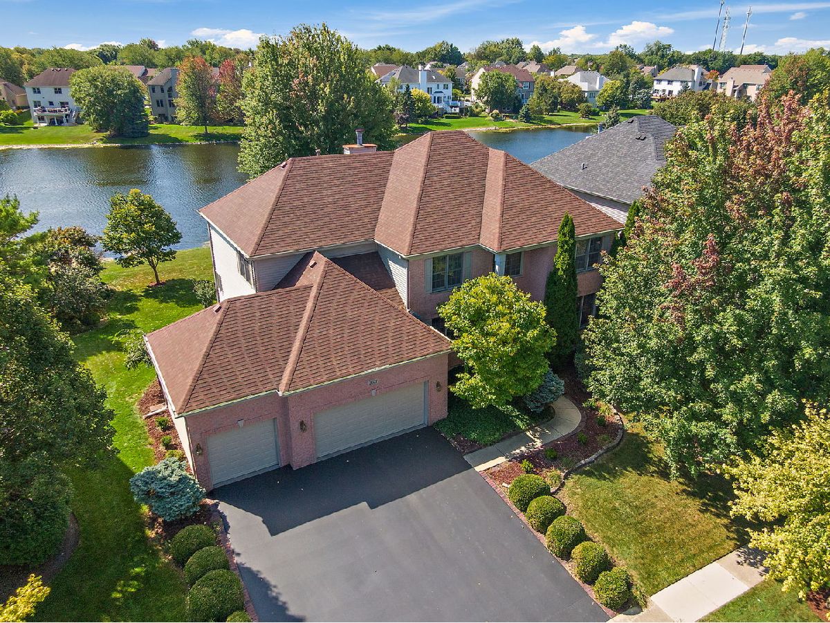 Homes For Sale Tunbridge Algonquin Illinois, 2021 Brindlewood Lane