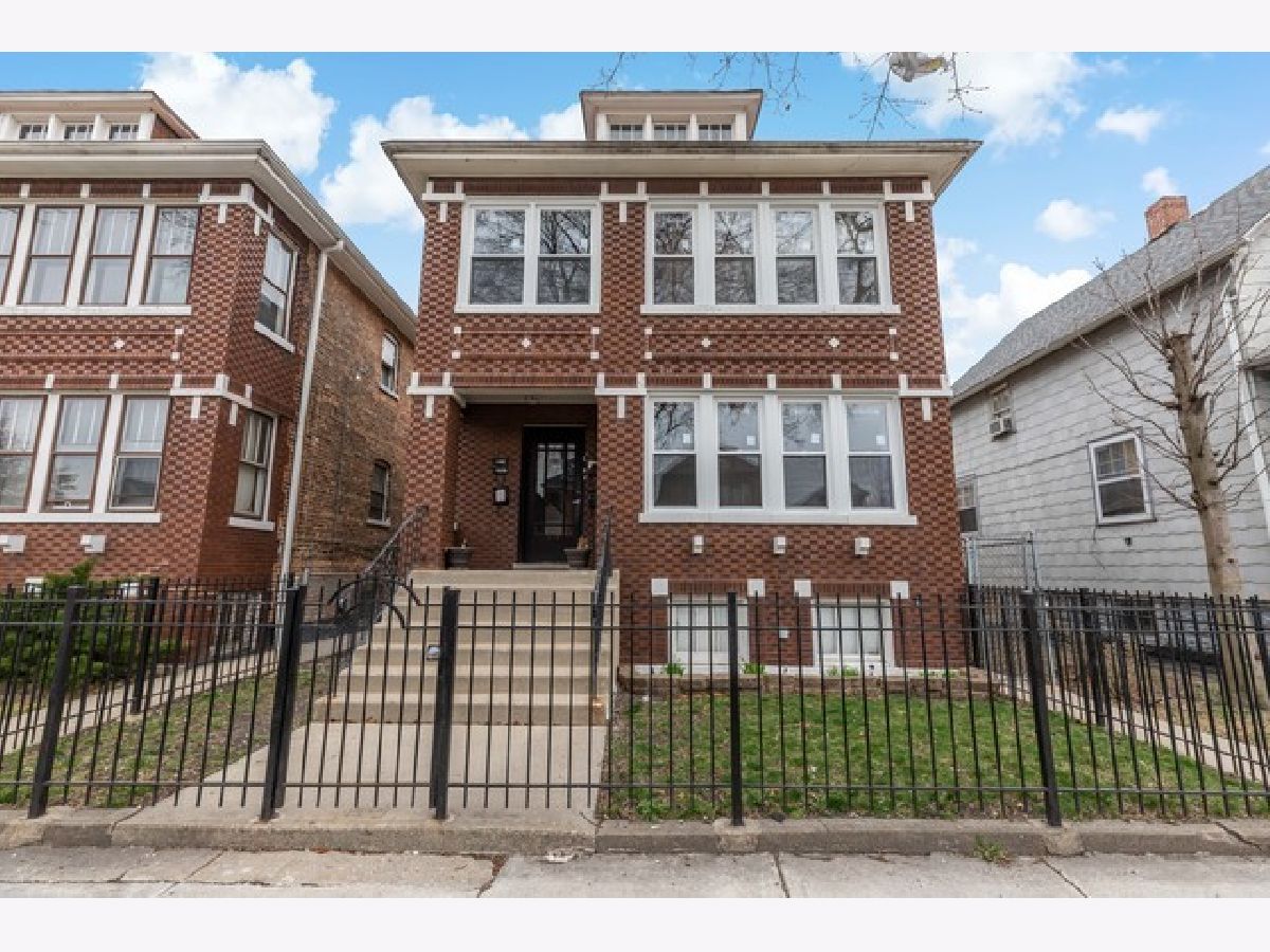 Rented Chicago Illinois, 6839 Maplewood