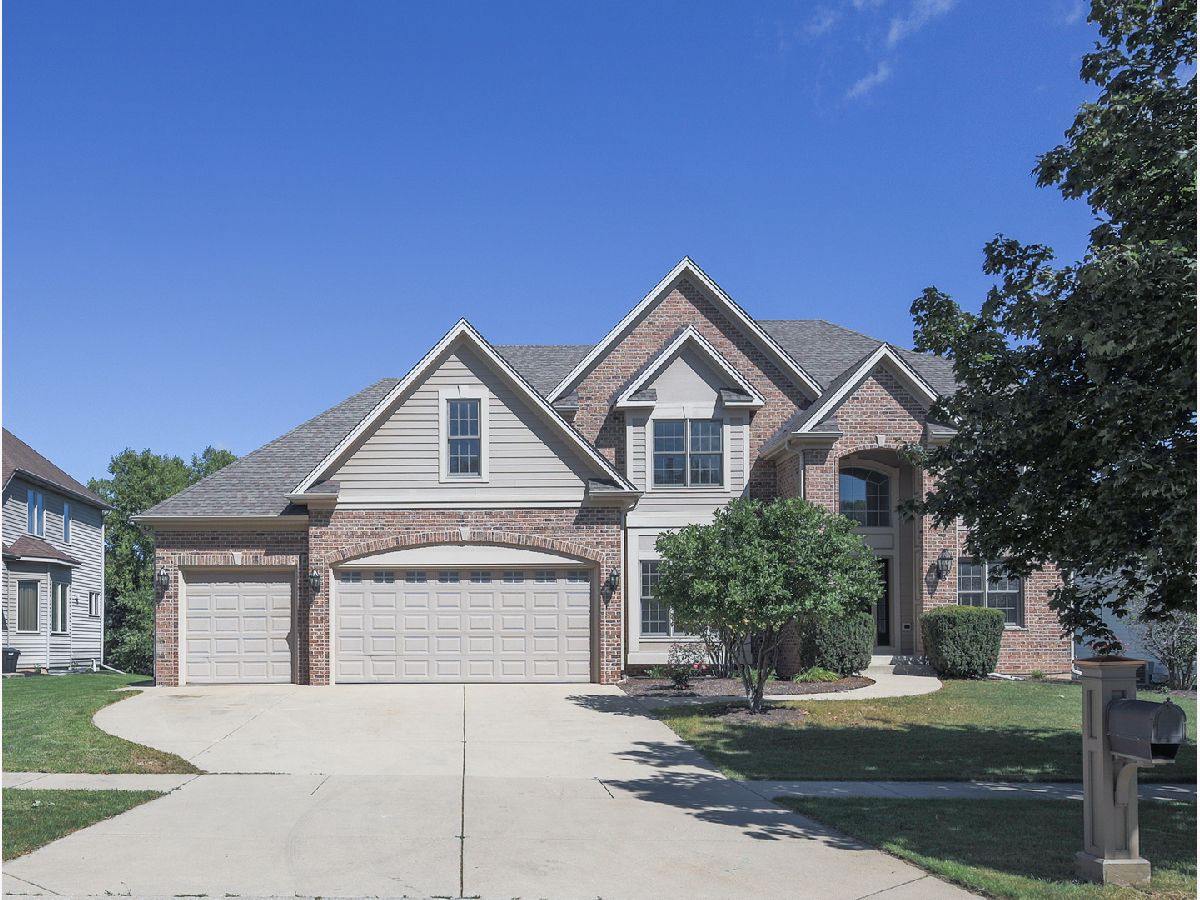  For Sale Sugar Grove Illinois, 618 Pine Street