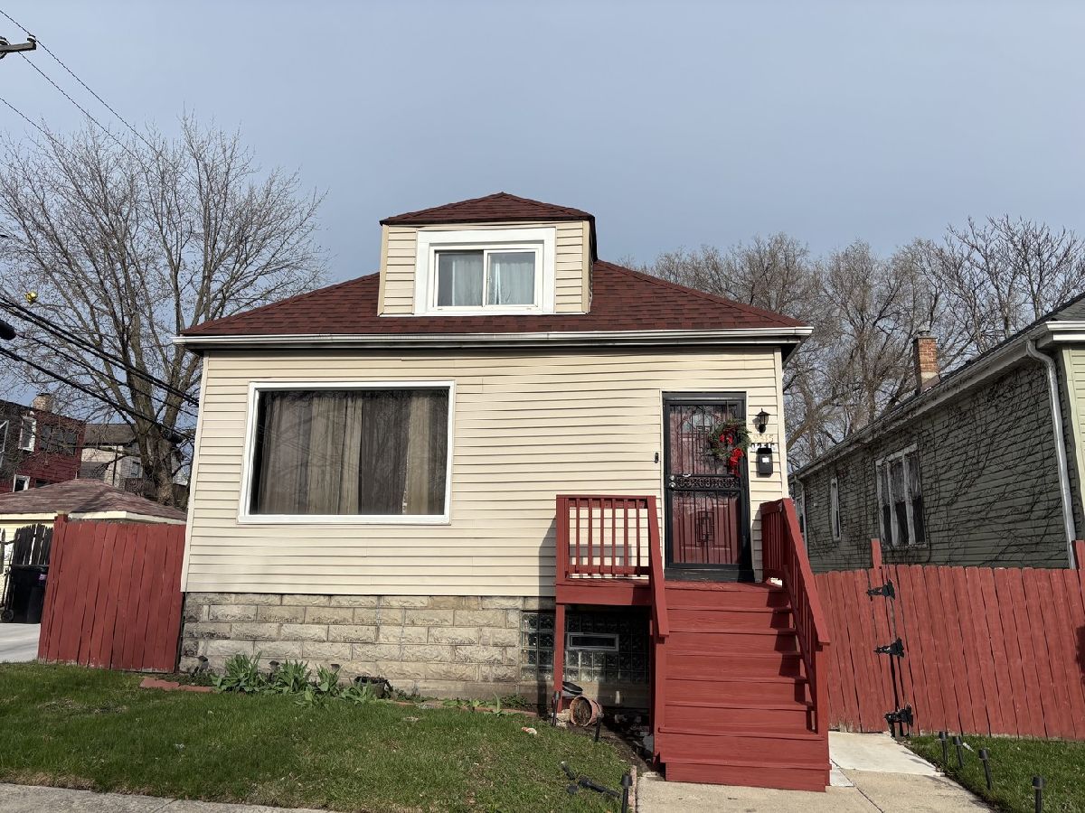  For Sale Chicago Illinois, 9315 Clyde Avenue