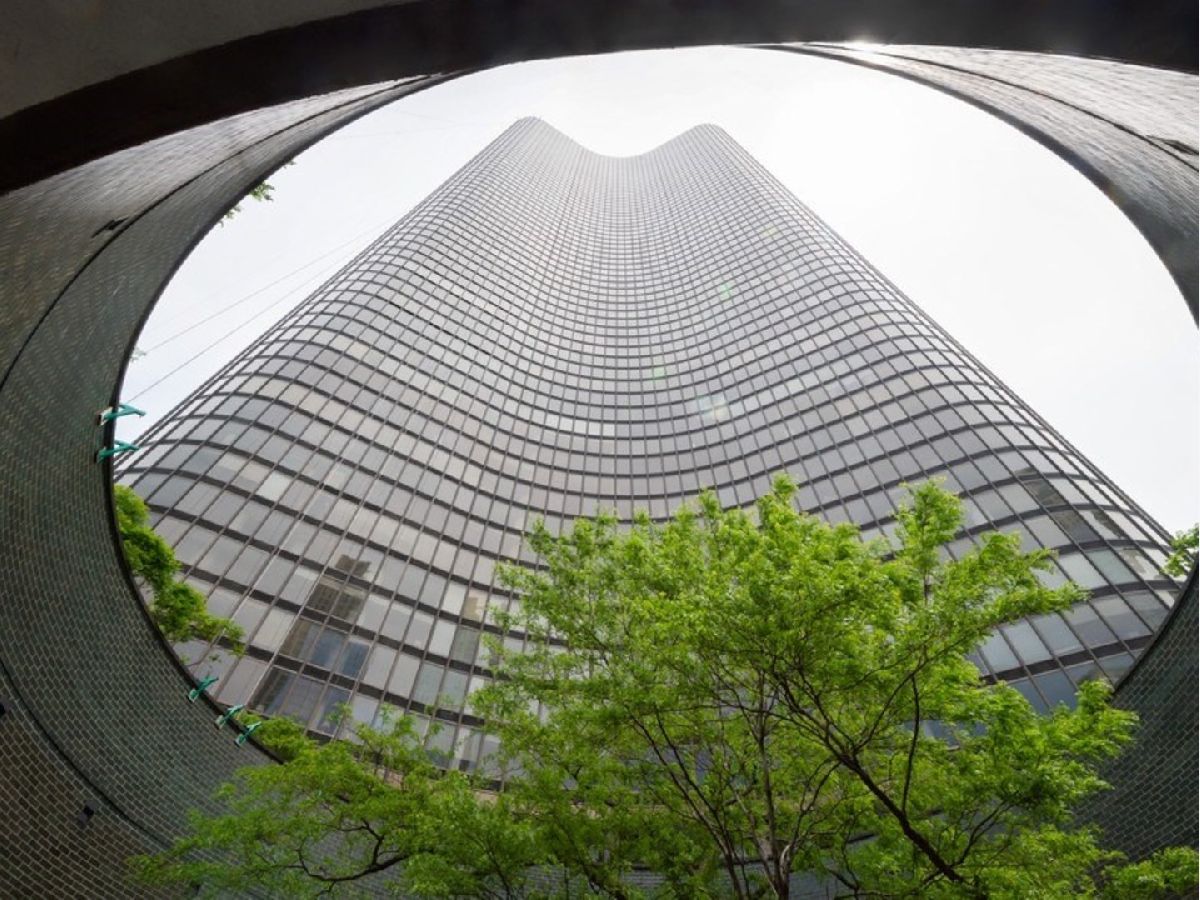 Condominiums Rented Lake Point Tower Chicago Illinois, 505 Lake Shore