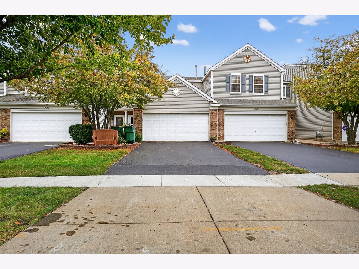  For Sale Shorewood Illinois, 1728 Parkside Drive