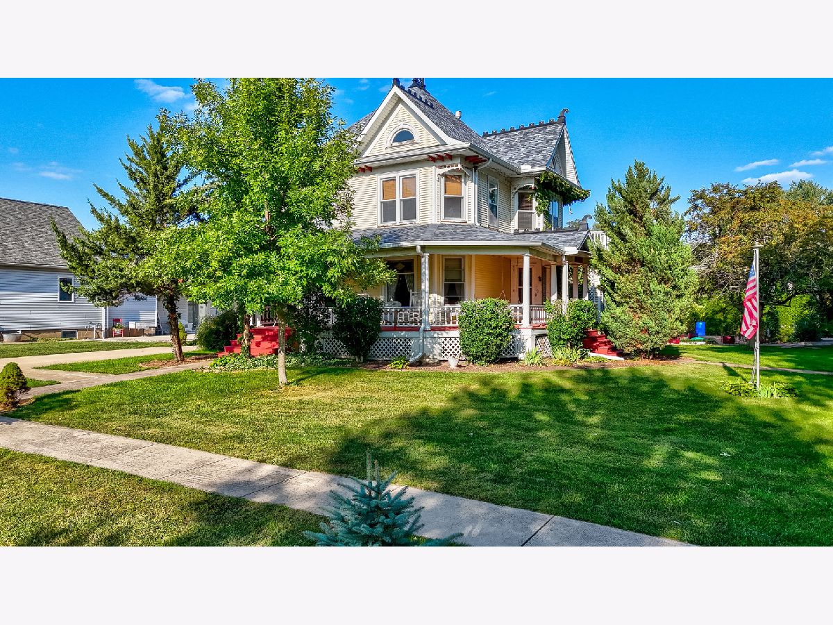 For Sale Wenona Illinois, 303 Walnut Street