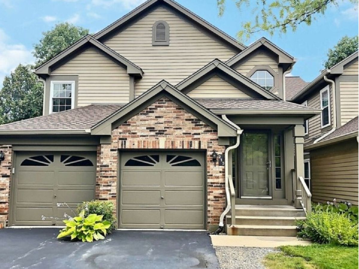  For Rent Buffalo Grove Illinois, 213 Old Oak
