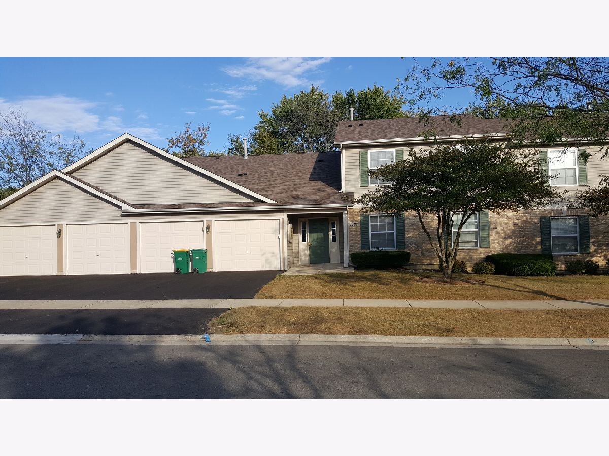  For Rent Round Lake Beach Illinois, 1197 Red Oak