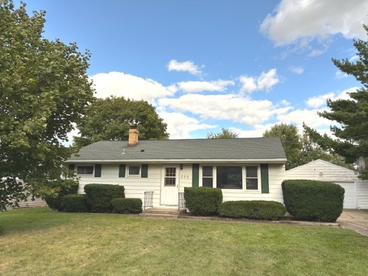 Sold Marengo Illinois, 735 Maple