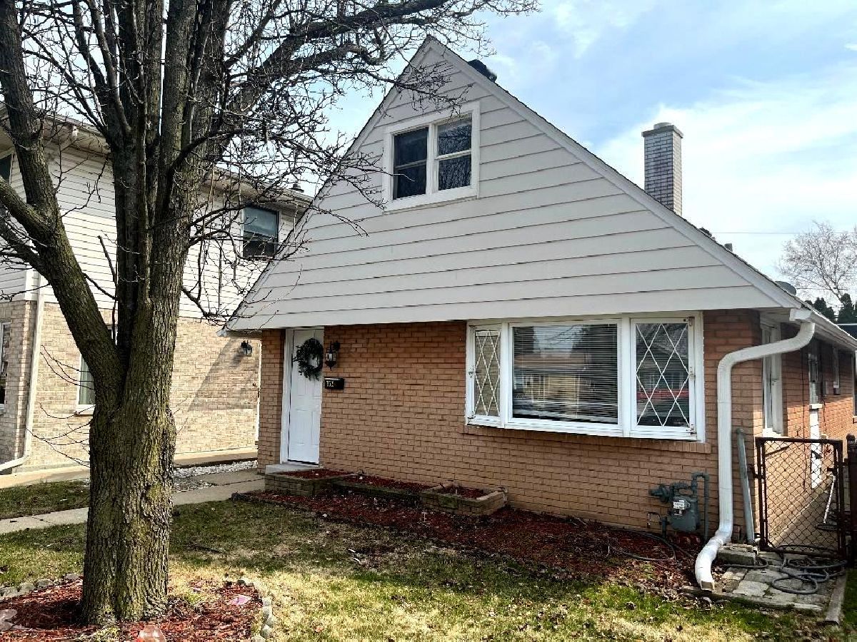  For Rent Harwood Heights Illinois, 7519 Argyle
