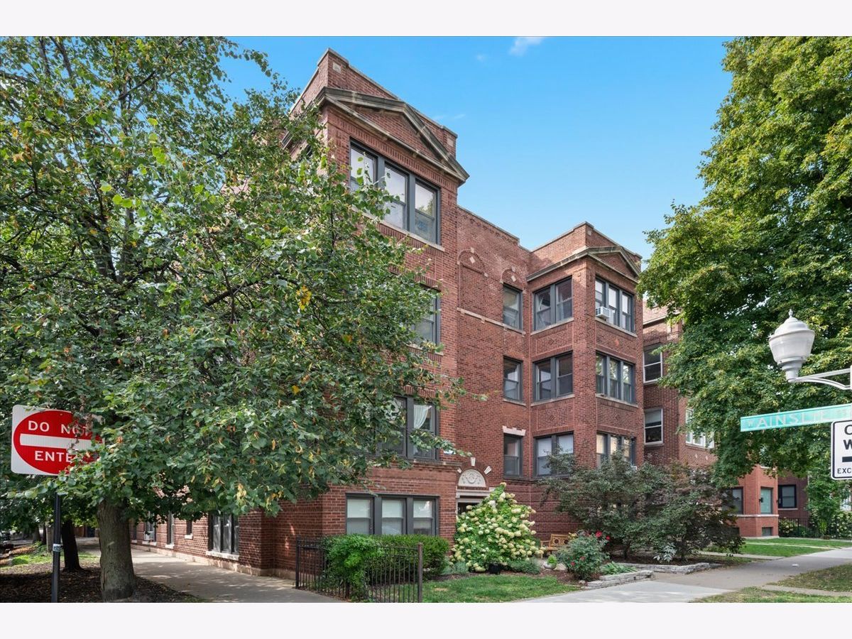  Sold Chicago Illinois, 4904 Rockwell