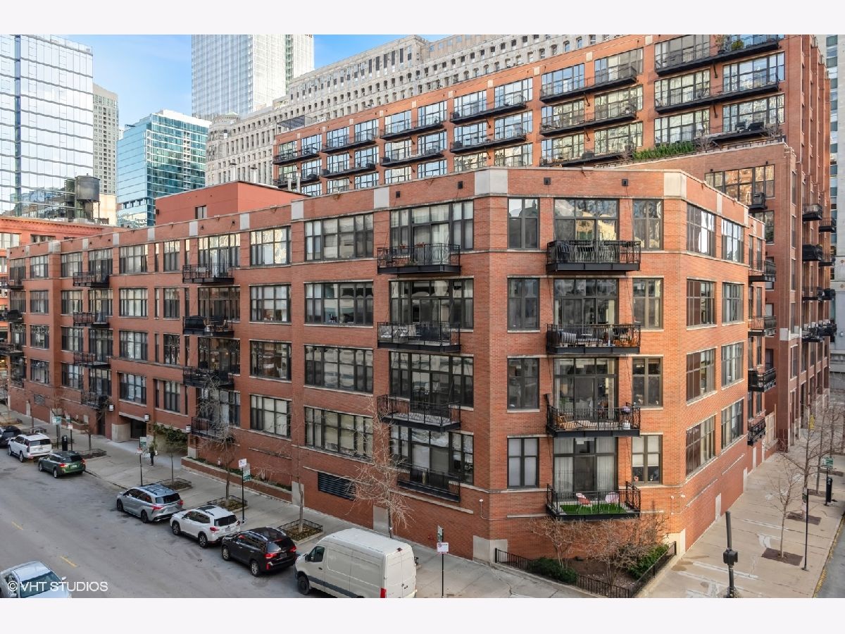 Condominiums For Rent Union Square Lofts Chicago Illinois, 333 Hubbard