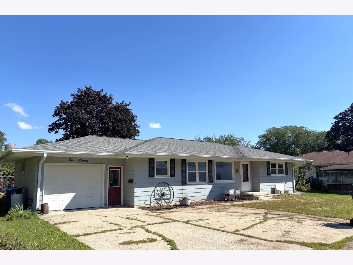  For Sale Morrison Illinois, 411 Park Ct Lane