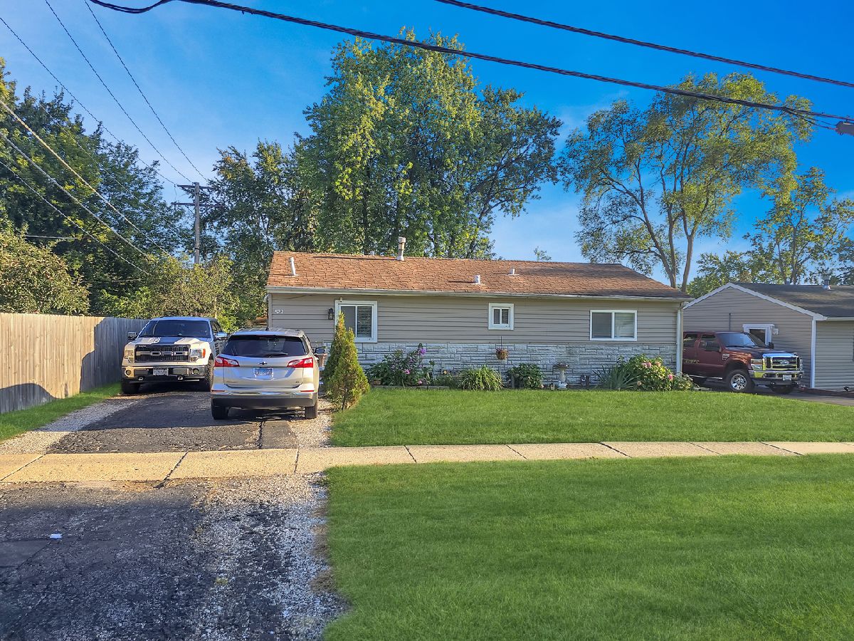  For Sale Glendale Heights Illinois, 529 Fullerton Avenue