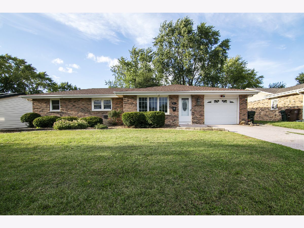  For Sale Manteno Illinois, 301 Jan Drive