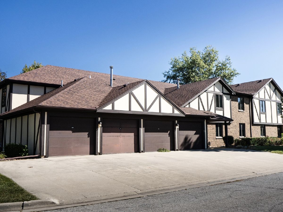  For Sale Pontiac Illinois, 406 Carol Court