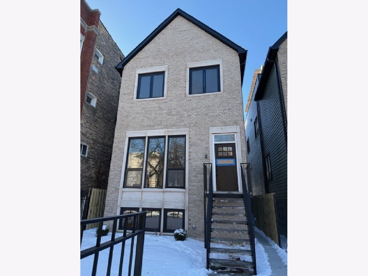  For Sale Chicago Illinois, 4442 Greenview Avenue