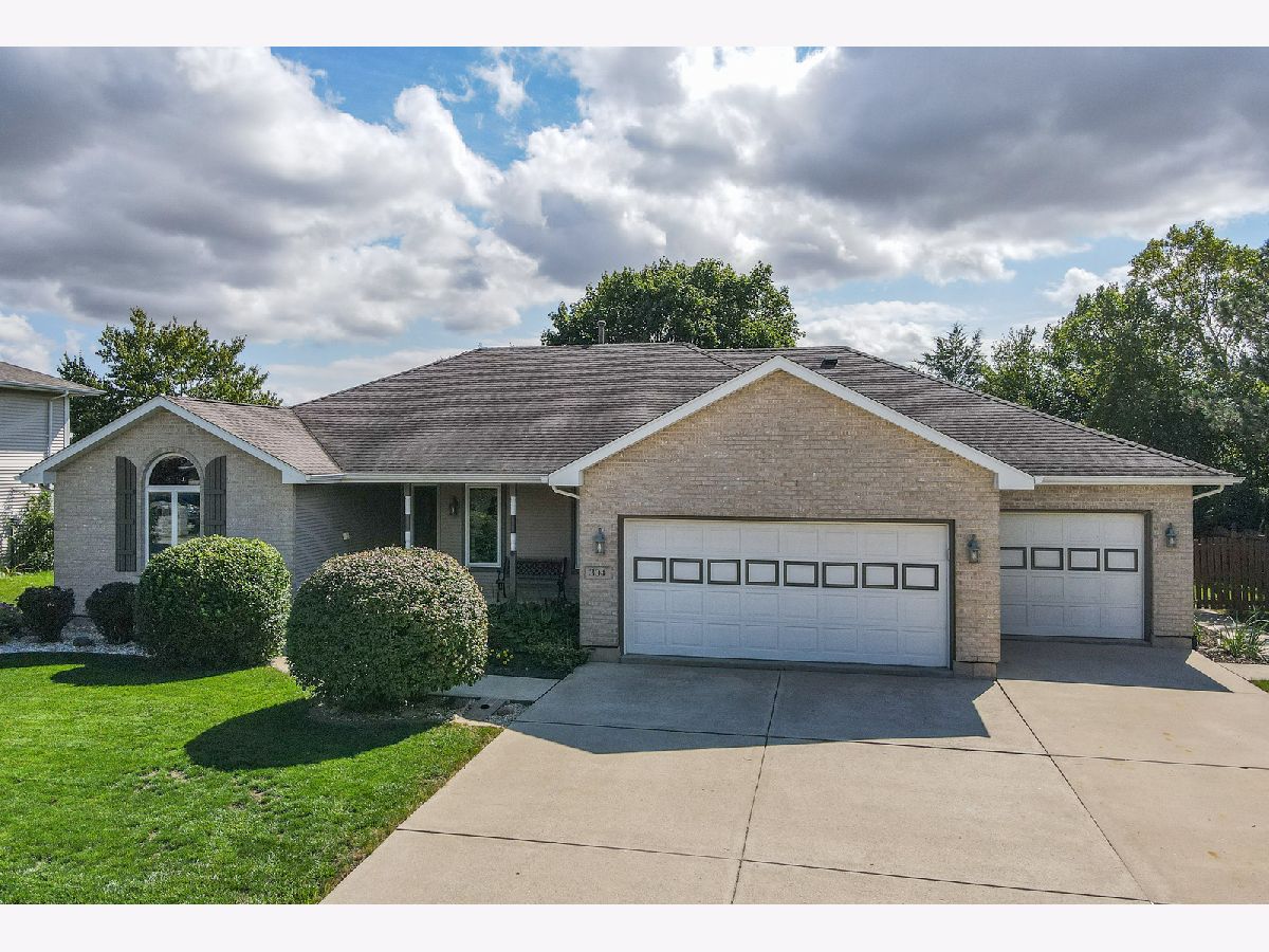  Sold Manhattan Illinois, 304 Andrea