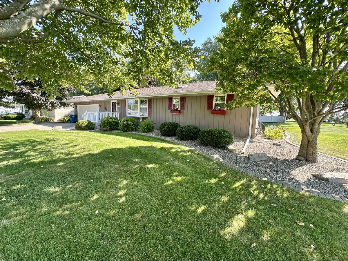  Sold Ohio Illinois, 203 Pleasant