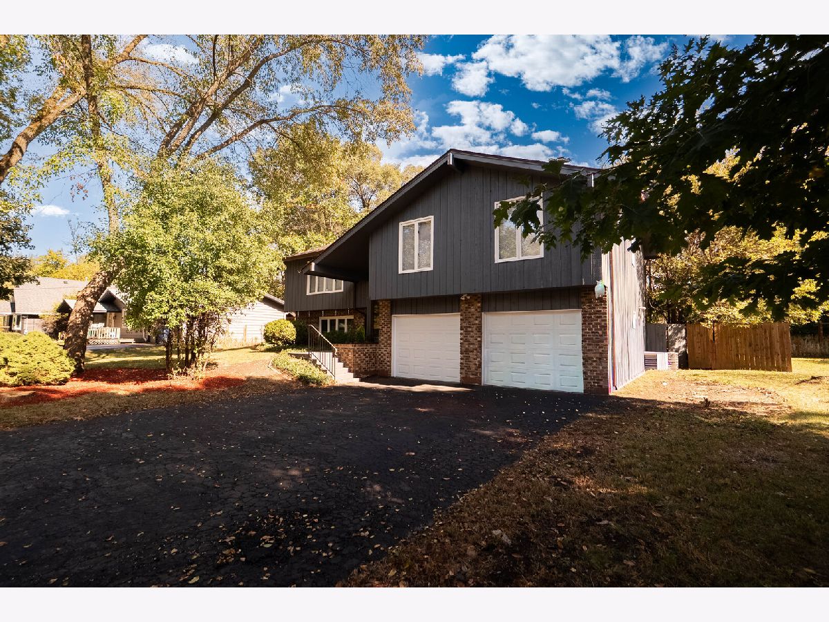 Homes For Sale Algonquin Shores Algonquin Illinois, 1245 Winaki Trail
