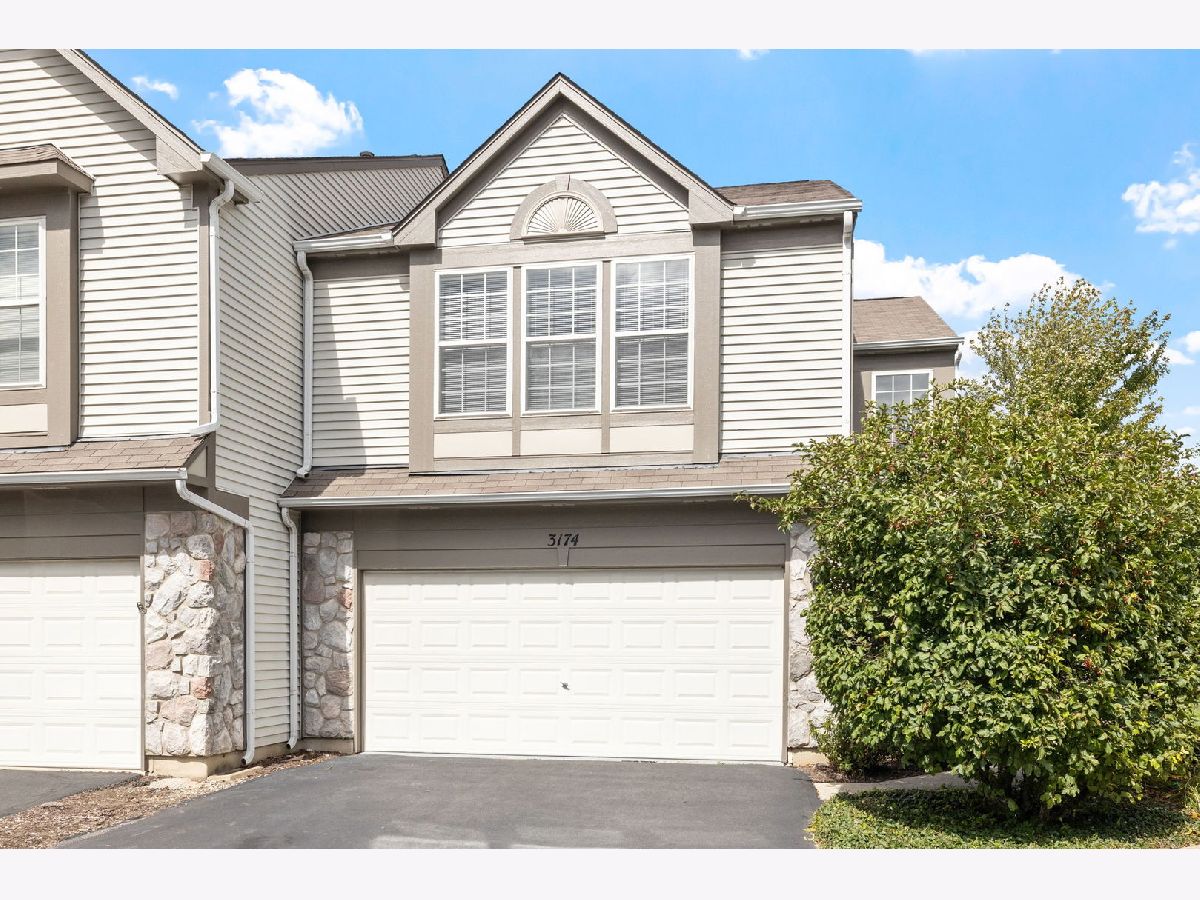 Townhomes For Sale Ashton Pointe Aurora Illinois, 3174 Bromley Lane