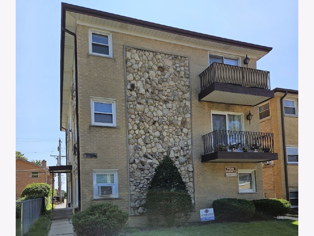  Rented Elmwood Park Illinois, 7511 Fullerton