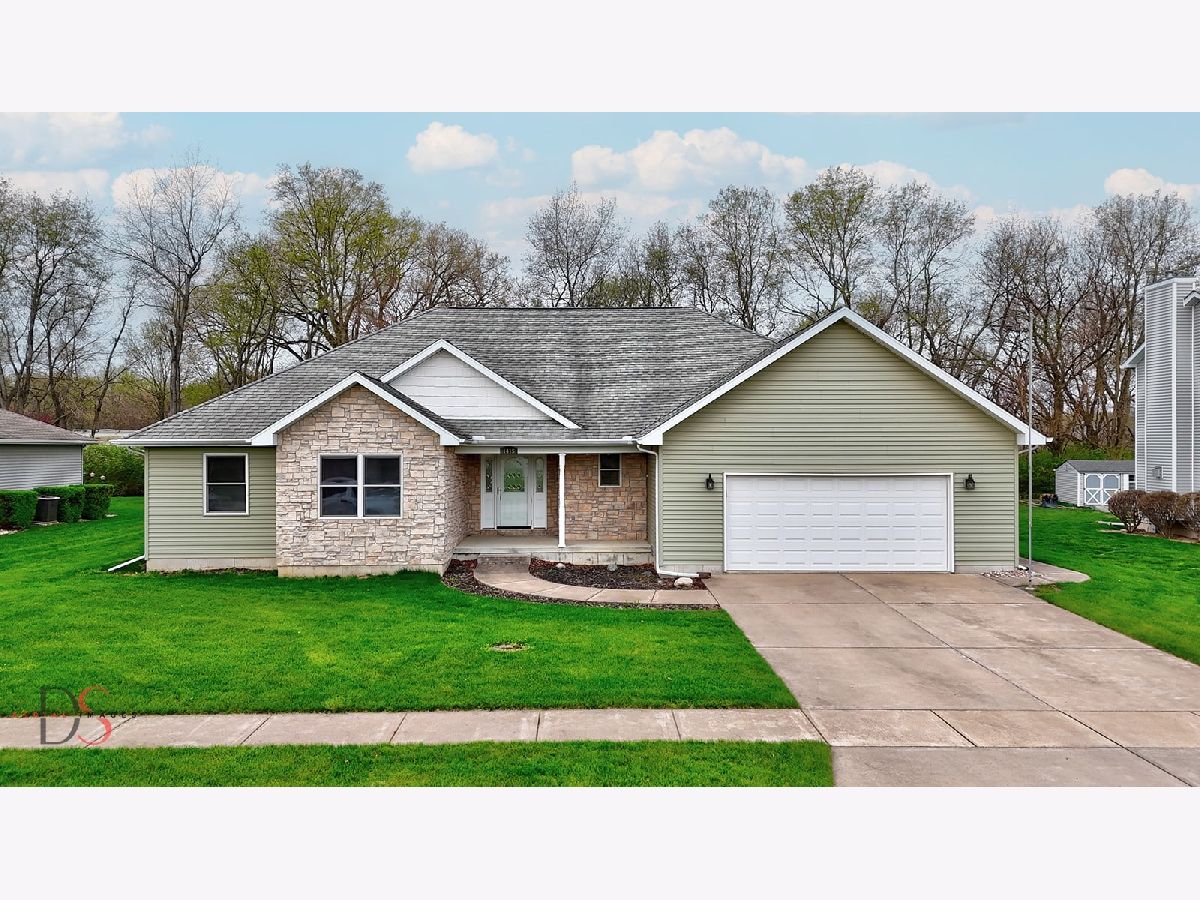 Homes For Sale Pembrook Ottawa Illinois, 1415 Shaws Lane