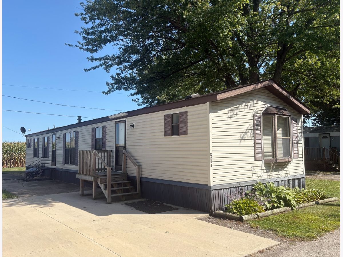  For Sale Princeton Illinois, 2211 Crestview Drive