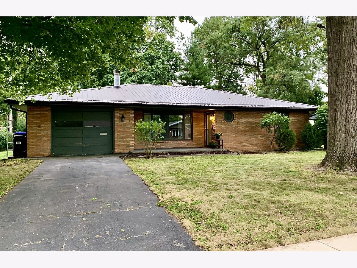 Homes Sold Eastgate Bloomington Illinois, 304 Seville