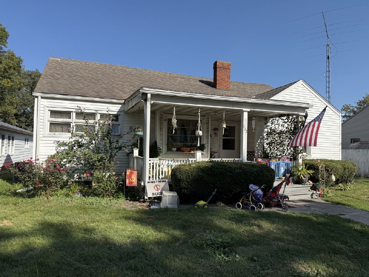  For Sale Varna Illinois, 102 Chestnut Street
