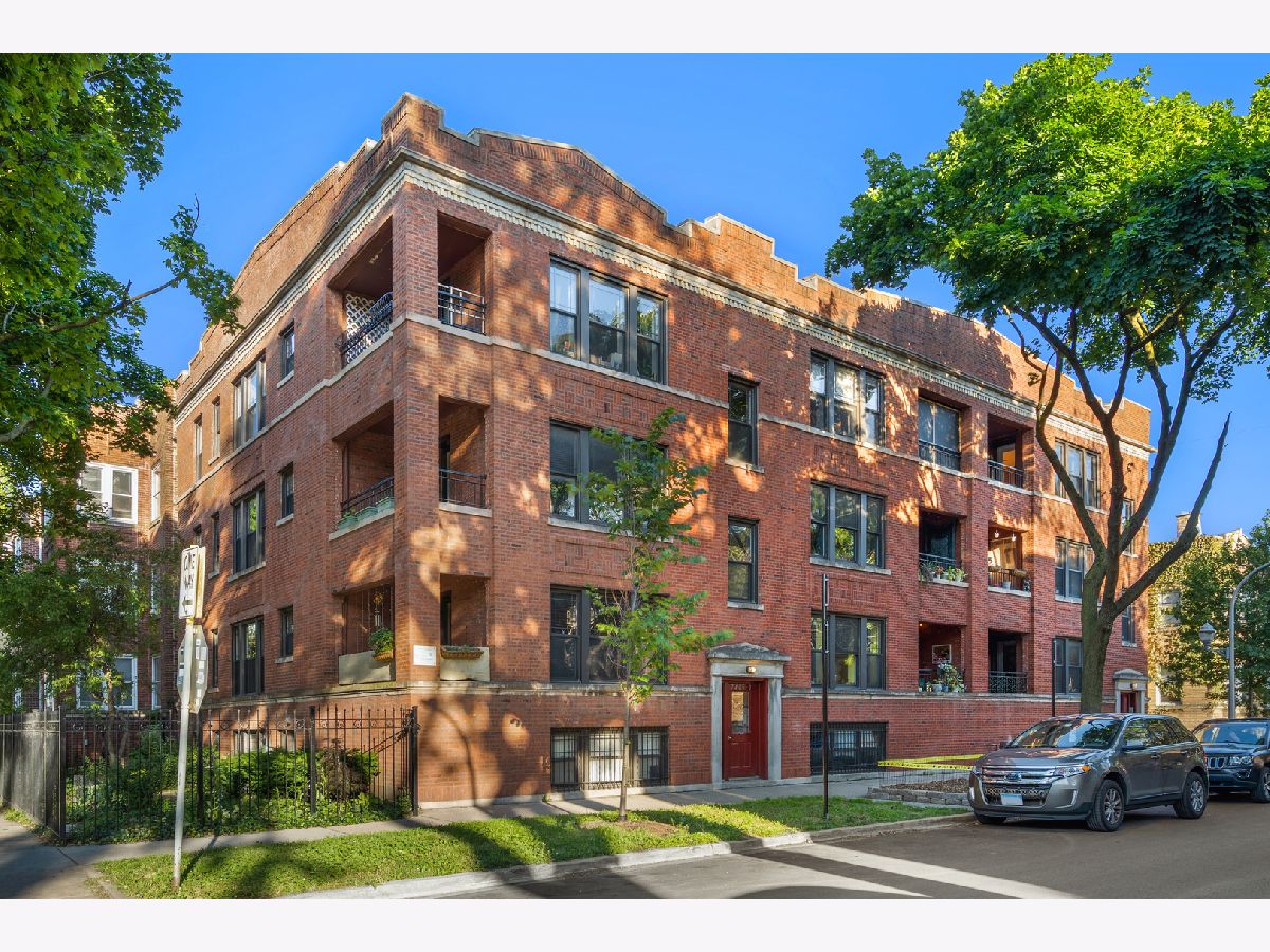 Rented Chicago Illinois, 7461 Seeley