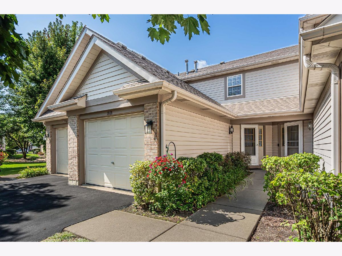  Rented Schaumburg Illinois, 1868 Grove