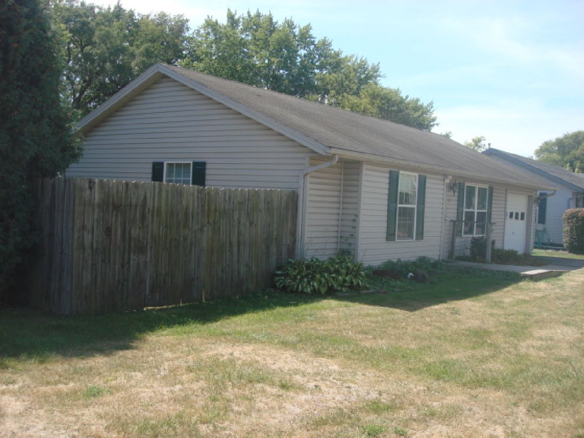  Rented Ottawa Illinois, 601 Catlin