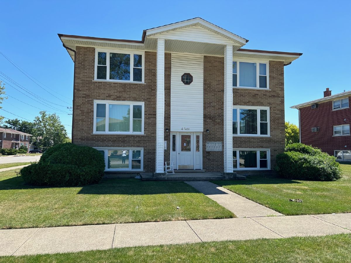  Rented Brookfield Illinois, 4501 Sunnyside
