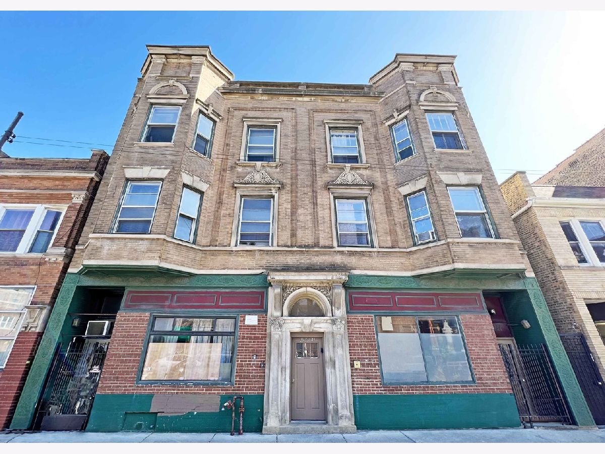  Rented Chicago Illinois, 2939 Belmont