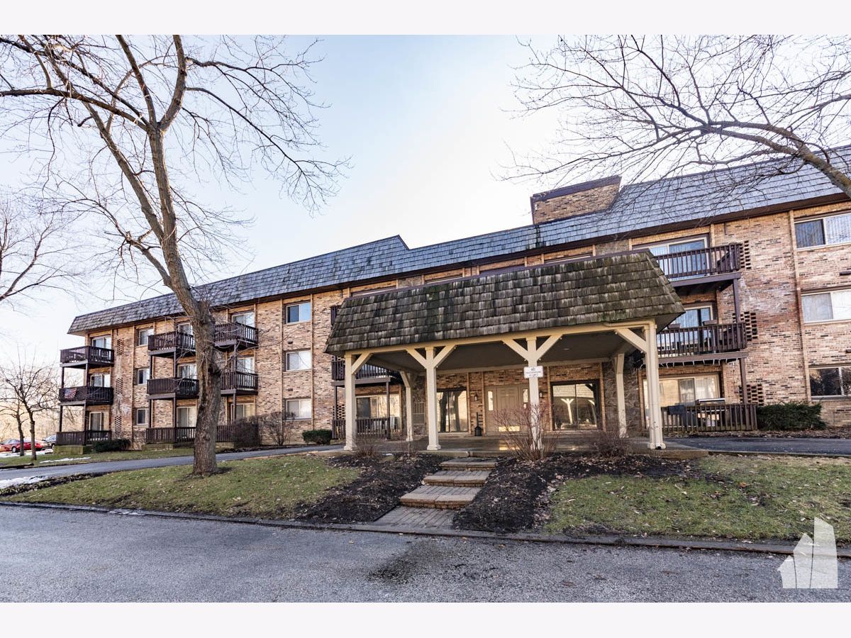  Rented Lake Zurich Illinois, 245 Main