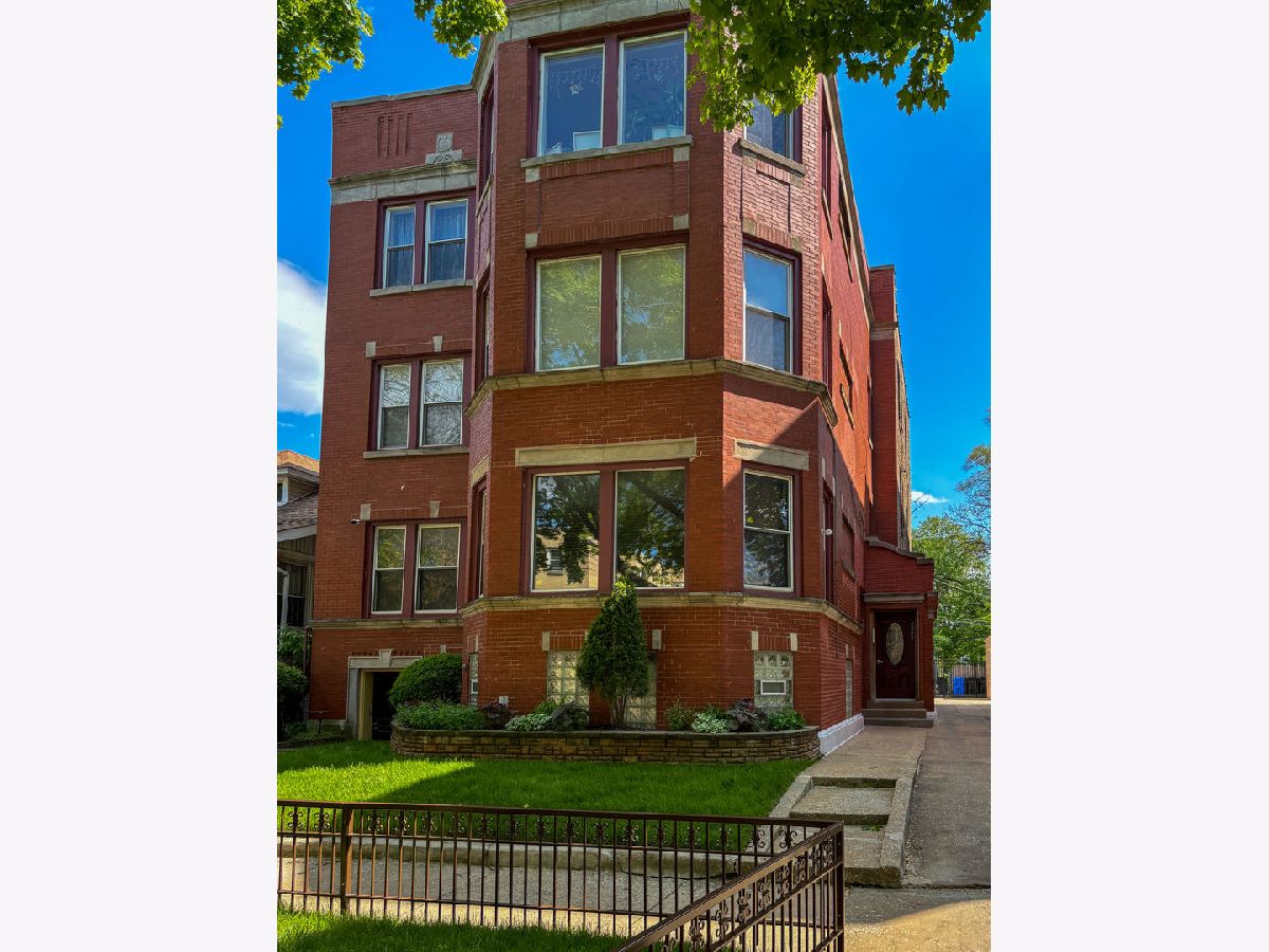 Rented Chicago Illinois, 2043 72nd