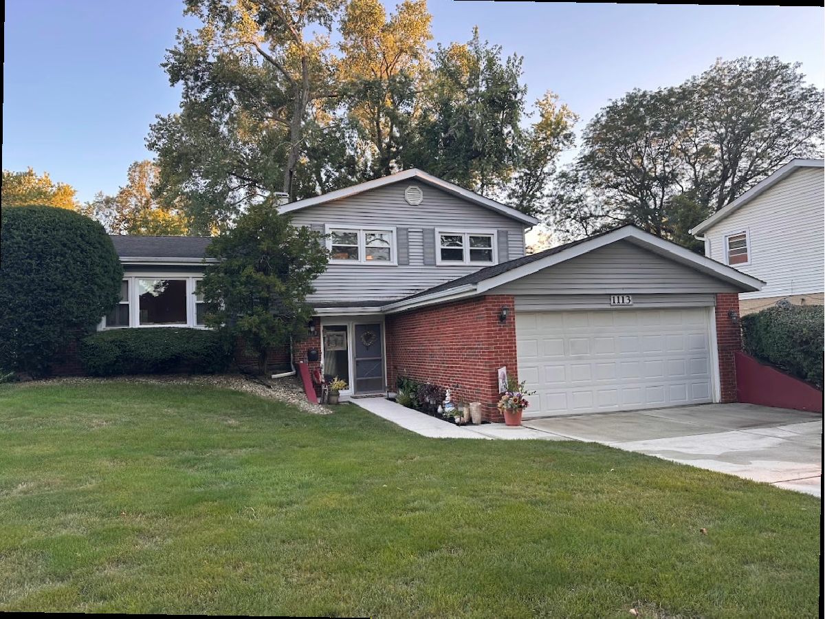 Sold Darien Illinois, 1113 Tamarack