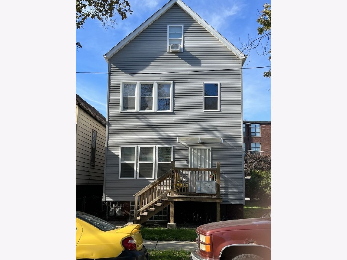 Rented Chicago Illinois, 8226 Brandon