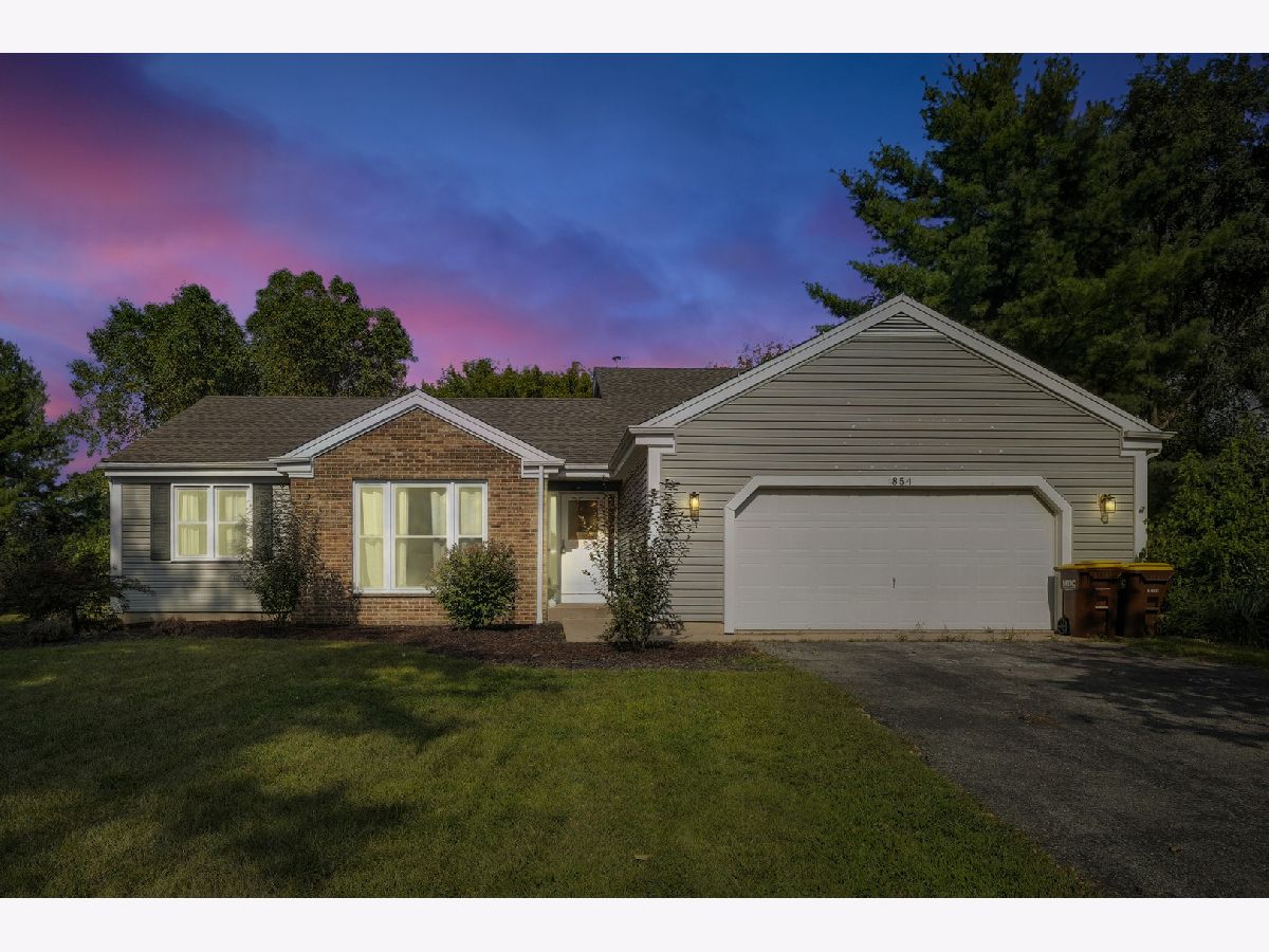 Townhomes & Homes For Sale Deerpass Marengo Illinois, 854 Walnut Court