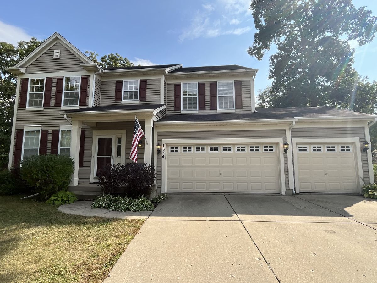  Sold Round Lake Illinois, 1839 Greenleaf