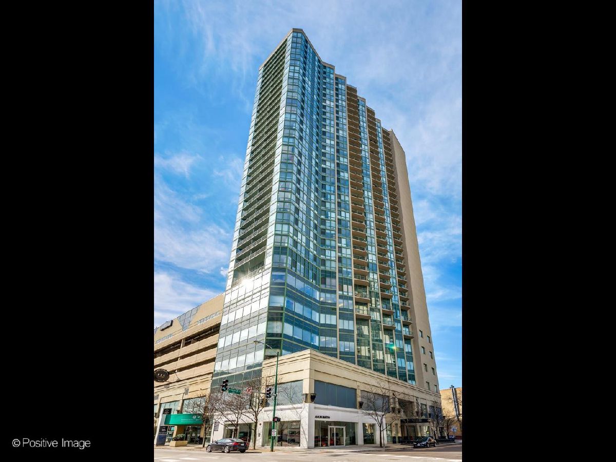 Condominiums For Sale Gold Coast Galleria Chicago Illinois, 111 Maple Street