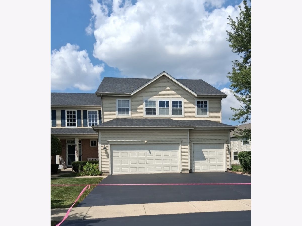Homes & Townhomes For Sale Herons Landing Bartlett Illinois, 186 Sunflower Lane
