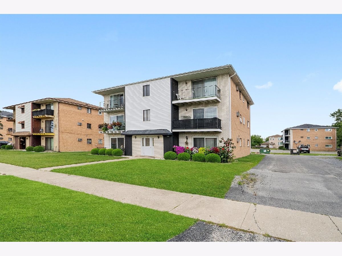  For Sale Bridgeview Illinois, 7306 86th Street