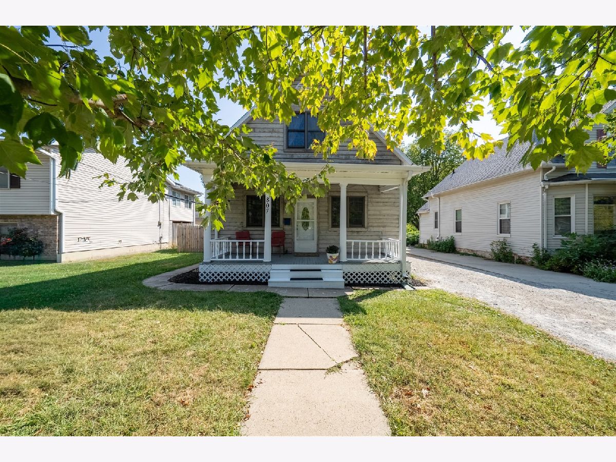  Sold Bloomington Illinois, 807 Wood