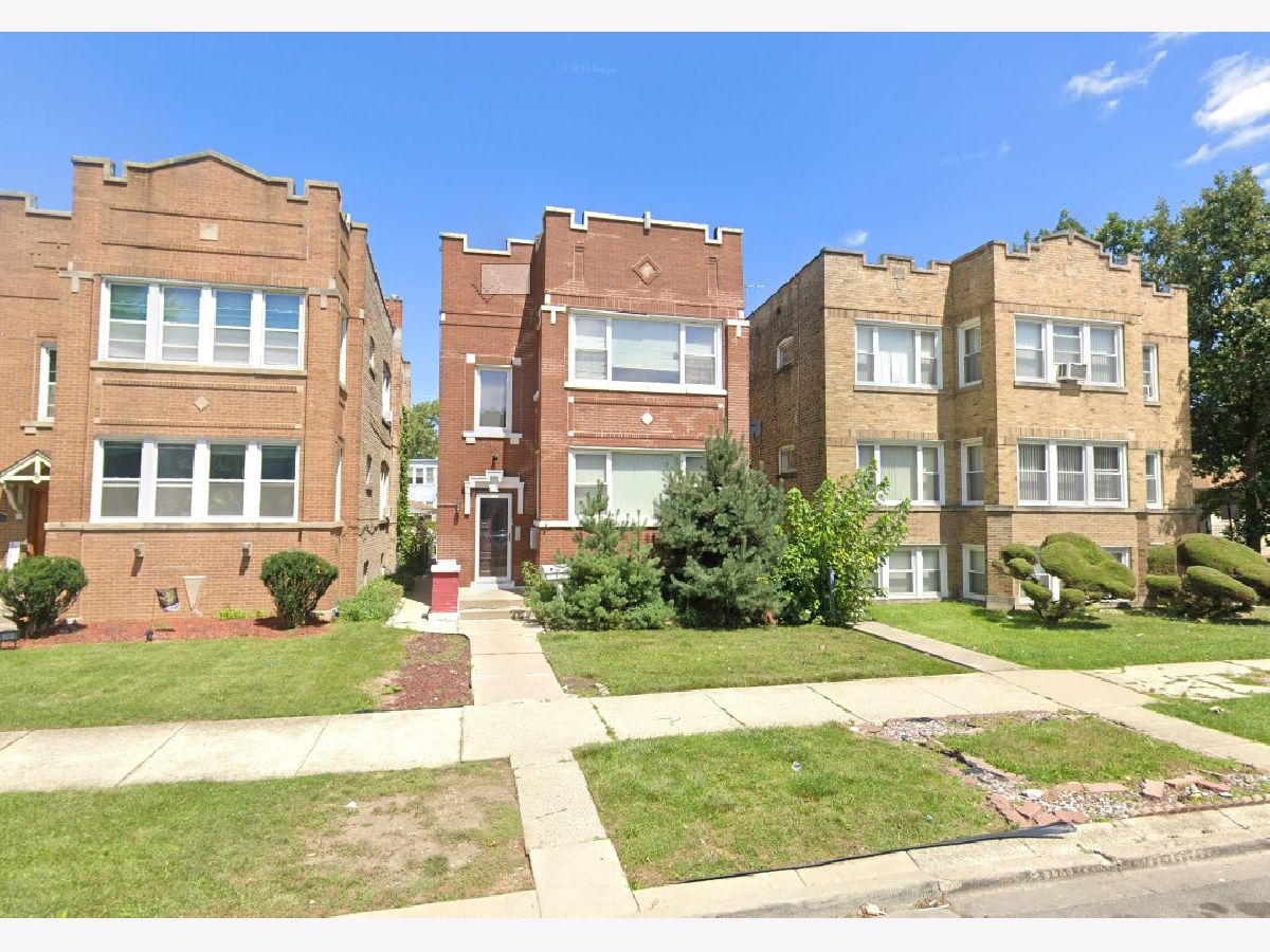  Rented Chicago Illinois, 5104 Henderson